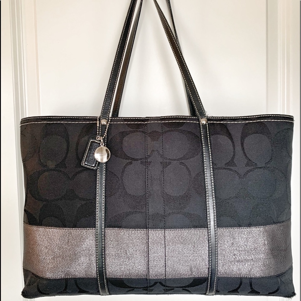 ✨ AUTHENTIC COACH BAG ✨